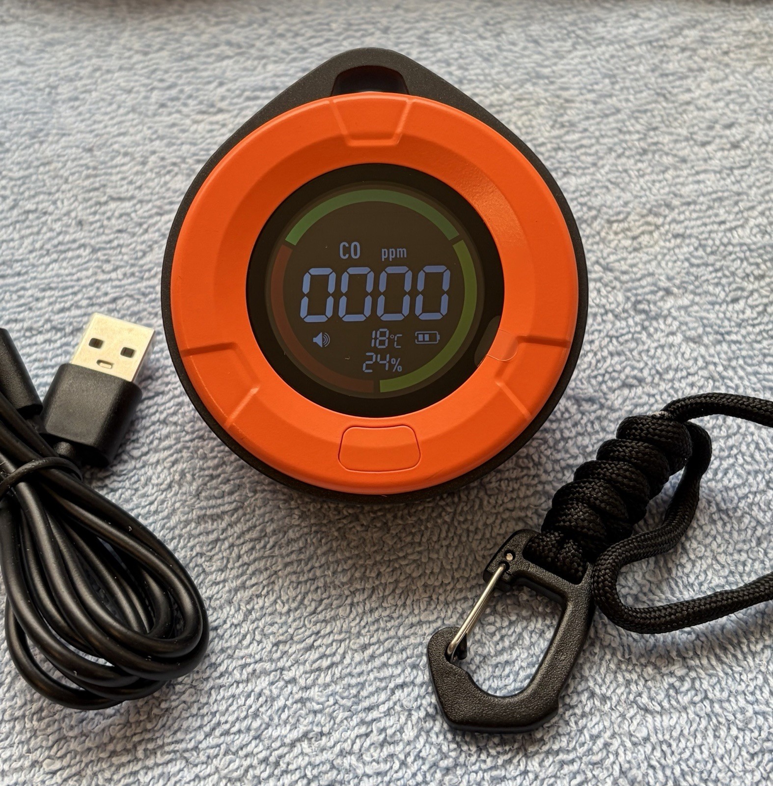 Portable Carbon Monoxide Detector Temp/Humi/CO Sensor Alarm Outdoor/Indoor NEW