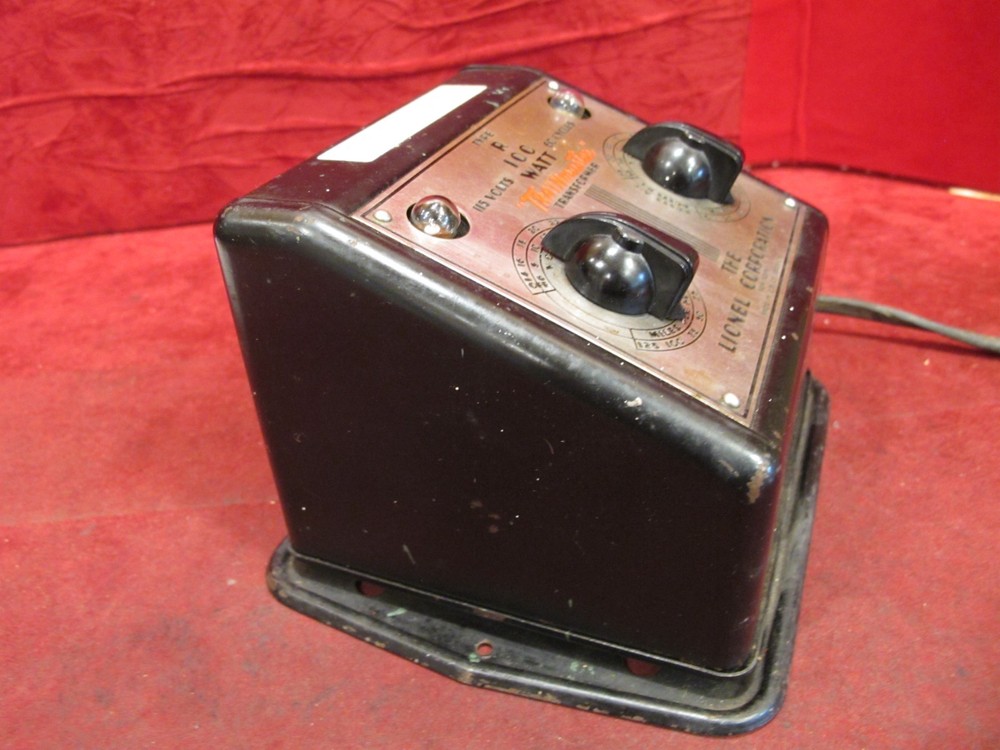 Lionel Type R Trainmaster Transformer 100 watt, Tested. Ready to use!