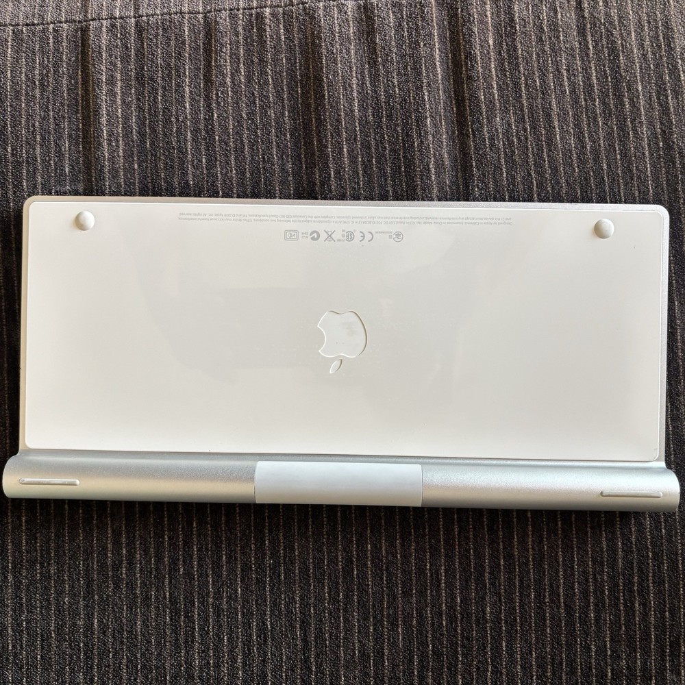 Ultra Slim Wireless Keyboard Compatible with Apple Devices