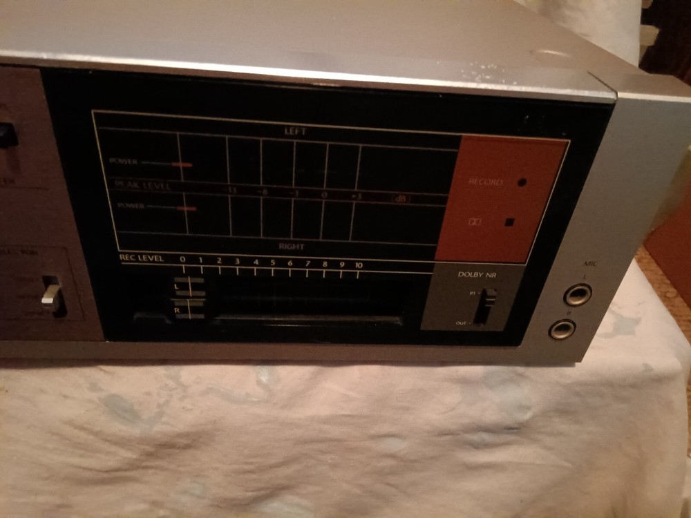 Mitsubishi Stereo Cassette Deck DT-15