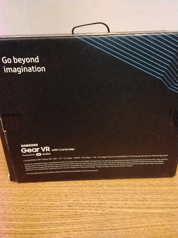 Same Day Samsung Gear VR Headset With Controller Oculus SM-R324NZAAXAR