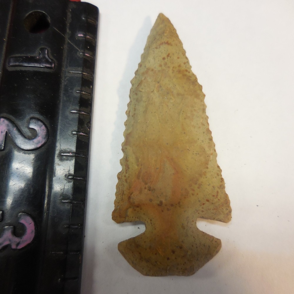 BEVELED DOVETAIL POINT--CLASSIC FORM AND FLAKING