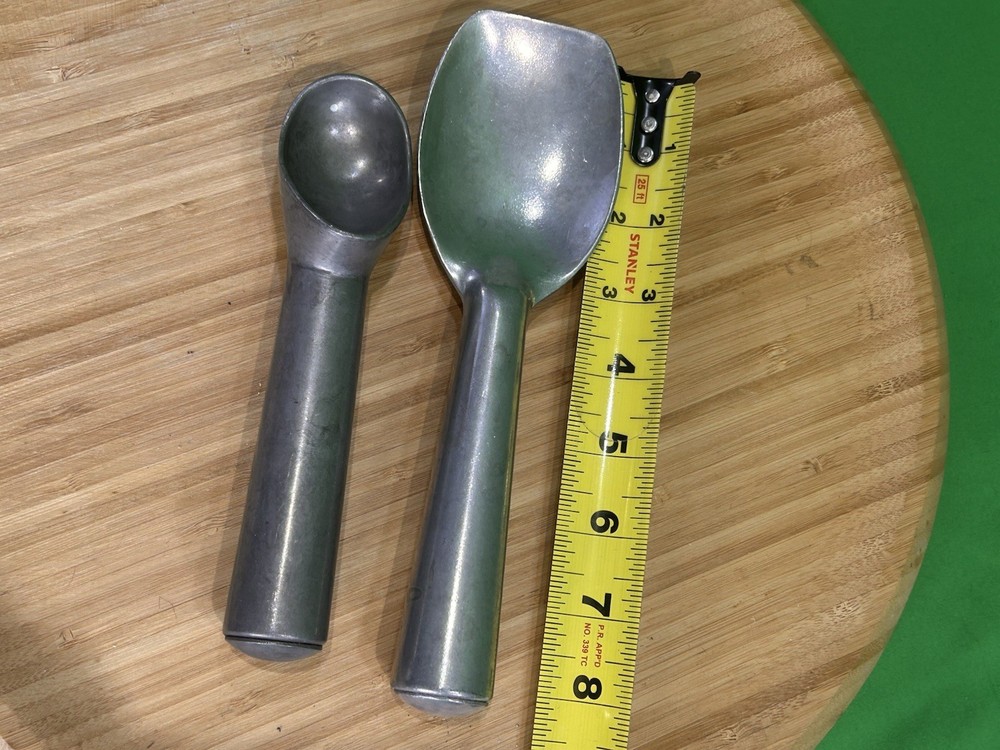 Ice Cream Scoop Lot Pair 2 Liquid Filled Core