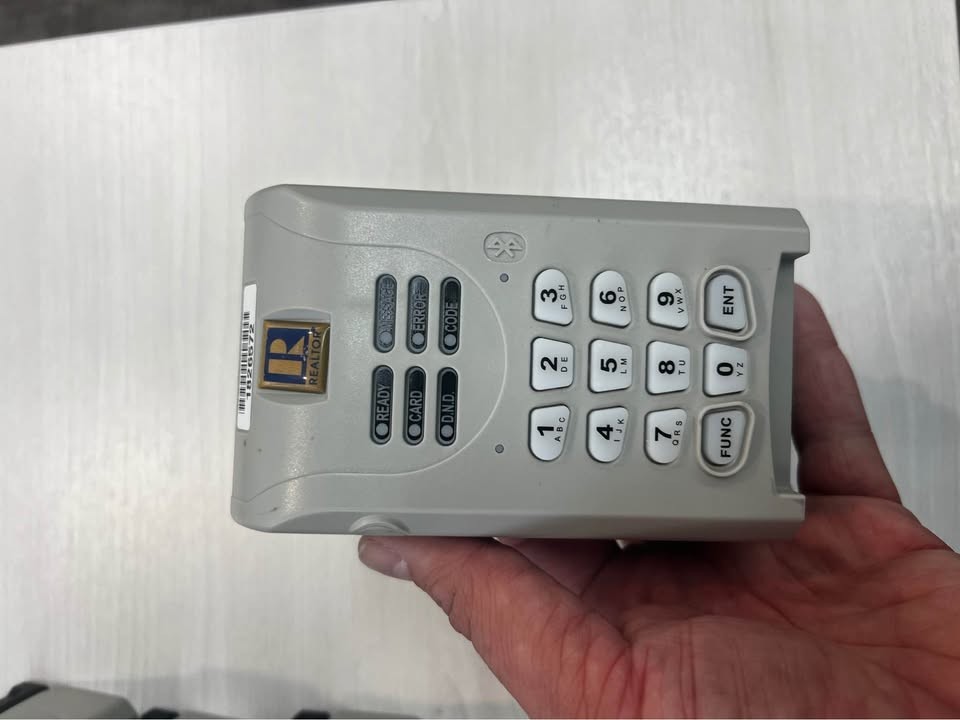 sentrilock realtor lockbox