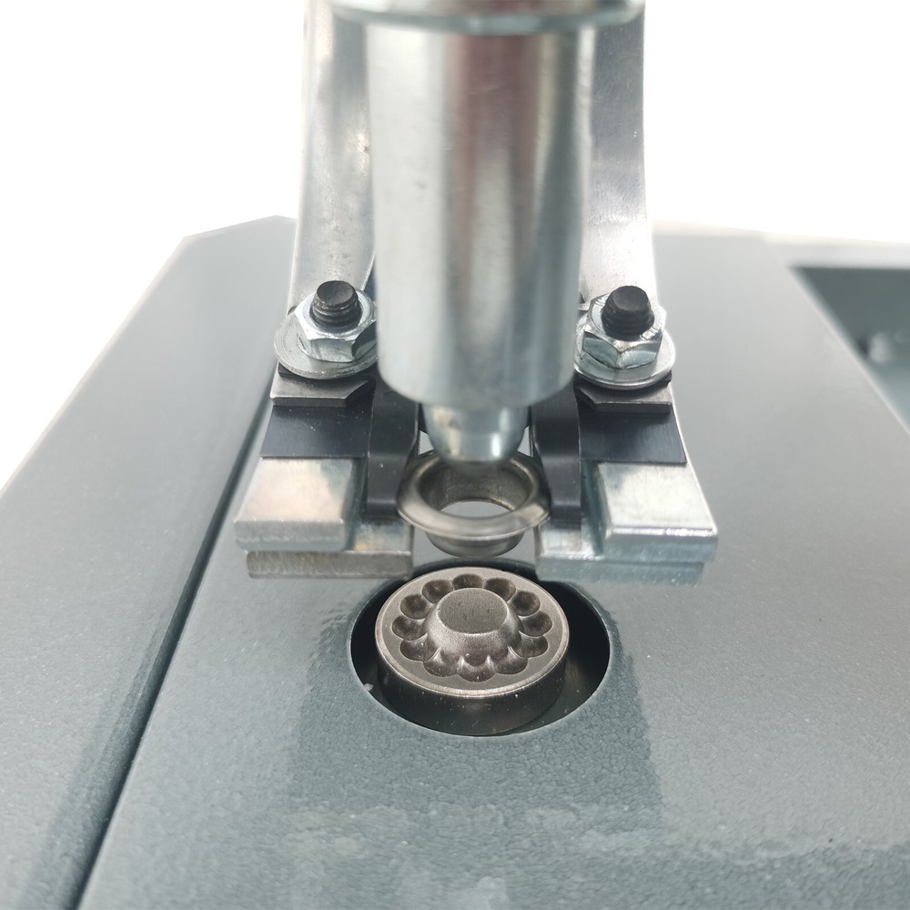 Button Maker Machine Button Hole Size 10mm Garments Cloth Photos Multi-Function