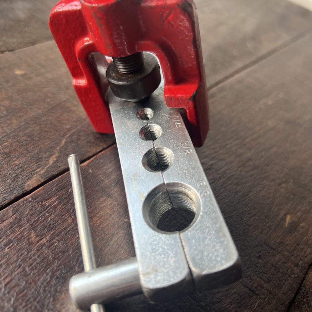 Great Neck 45 Degree Flaring Tool