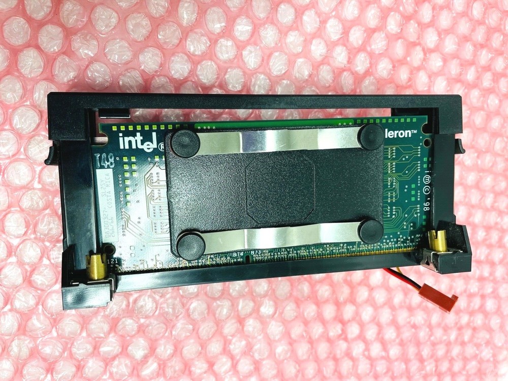 INTEL CELERON MMX PROCESSOR 266MHZ SL2SY WITH HEAT SYNC & COOLING FAN