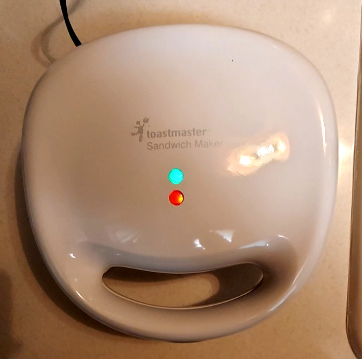 Sandwich Maker Toastmaster Twin TSM2032T