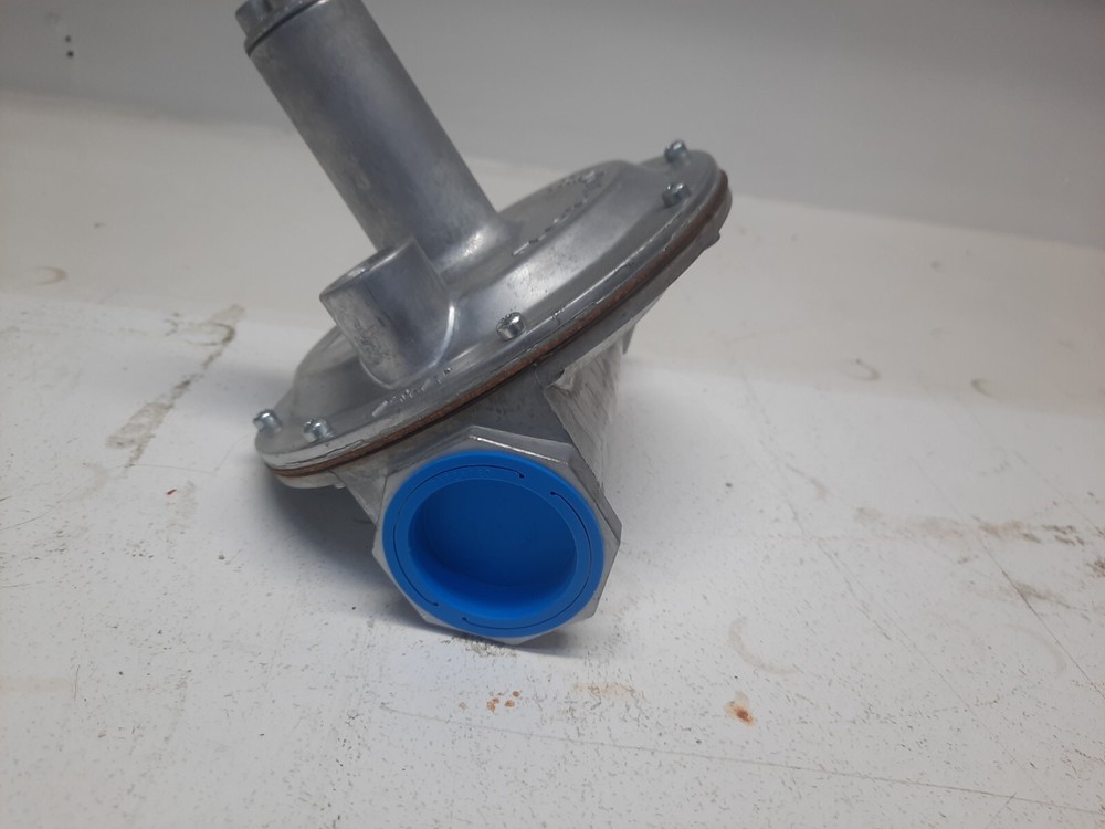 Maxitrol 325-7-1212 Gas regulator