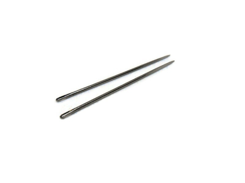 W. Crowley & Sons Needles GLOVERS NEEDLES Leather Size 4 Triangular Point 25 PCS