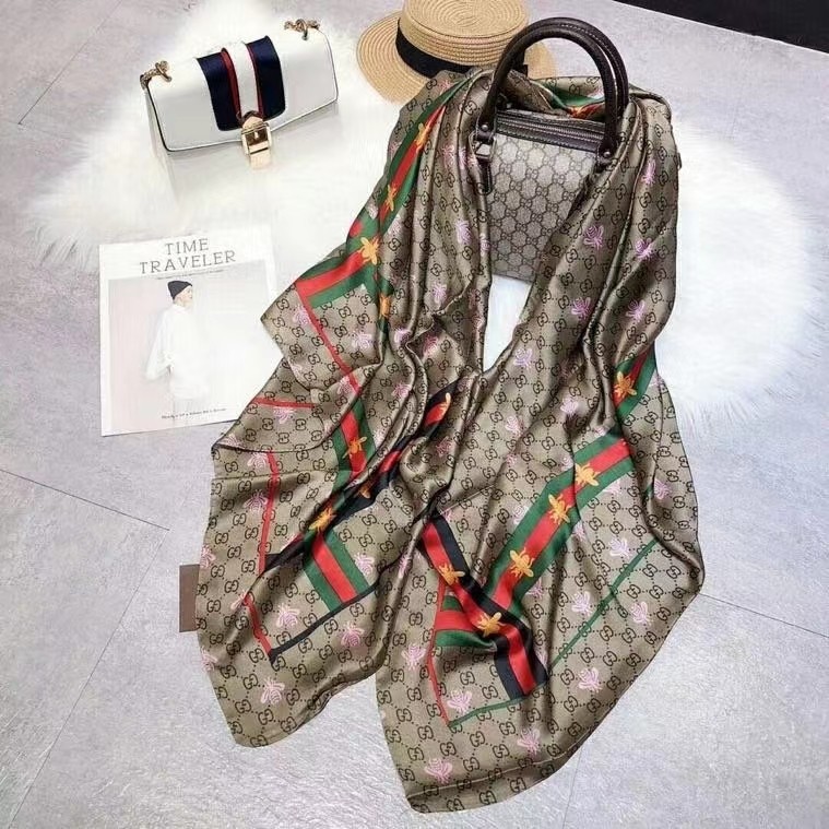 SCARF GUCCI SCARF SHAWL AUTHENTIC 100% SILK BEIGE CAMEL RED BLACK BEE CLASSIC