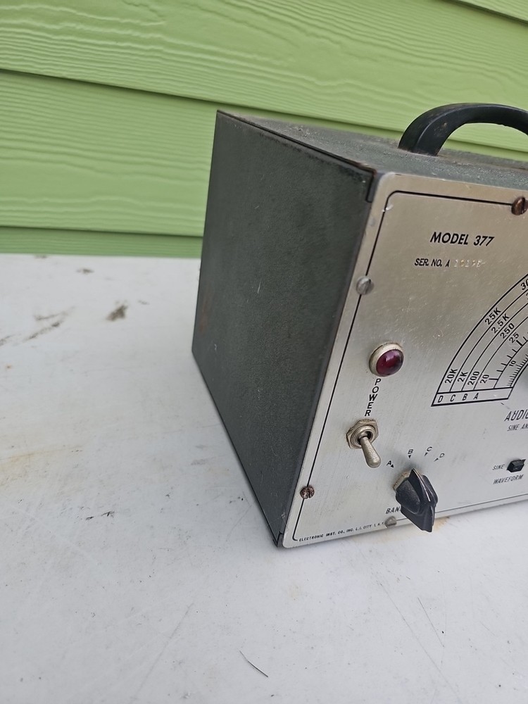 EICO 377 Sine & Square Wave Generator