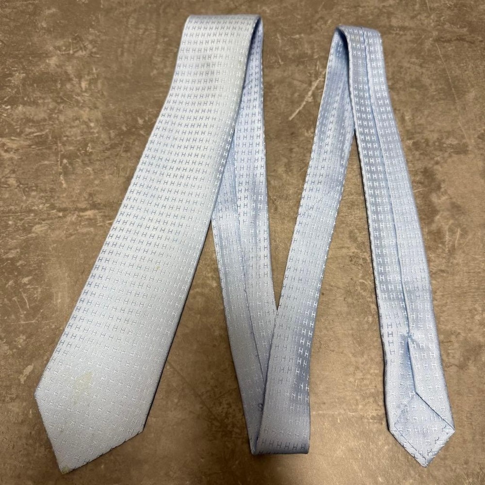 HERMES tie light blue fasone H pattern