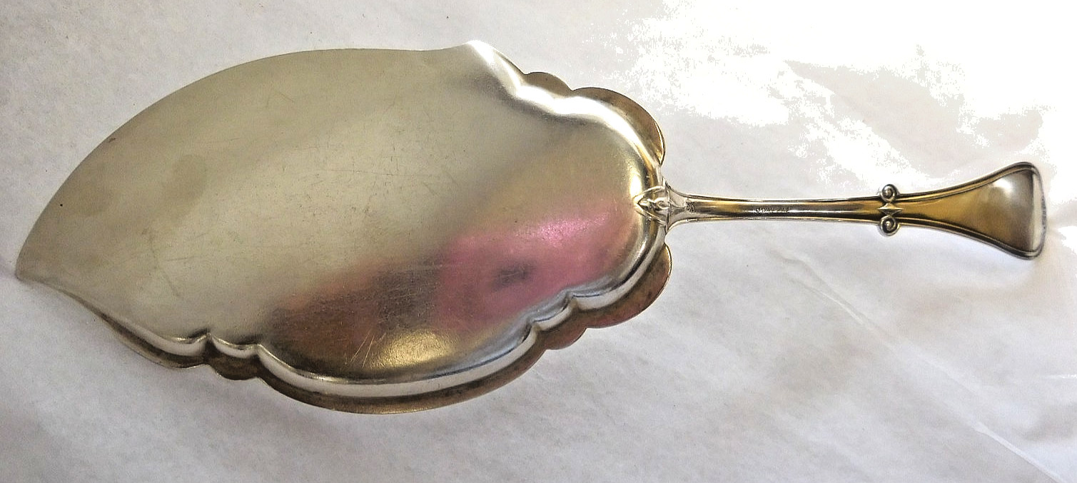 CLEMENS OSKAMP CINCINNATI c1860 COIN SILVER SLICE 8 3/4" FLORAL ENGRAVED "A & L"