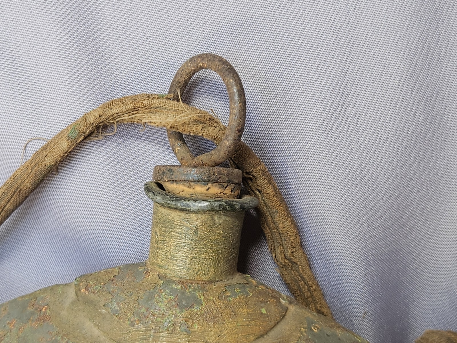 ORIGINAL AMERICAN CIVIL WAR SMOOTH SIDE CANTEEN WITH PAINTED FLOWERS AND STRAP