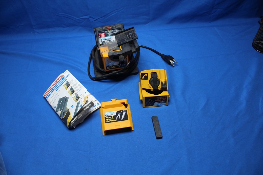 Plasplugs  Compact Knife Sharpener