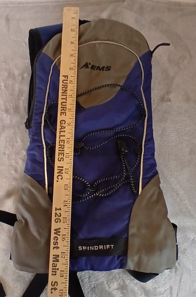 EMS Eastern Mountain Sports Hydration Backpack with 2L Bladder Insulated