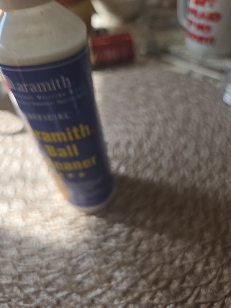Aramith Billiard Ball Cleaner 8.4 fl.oz. bottle