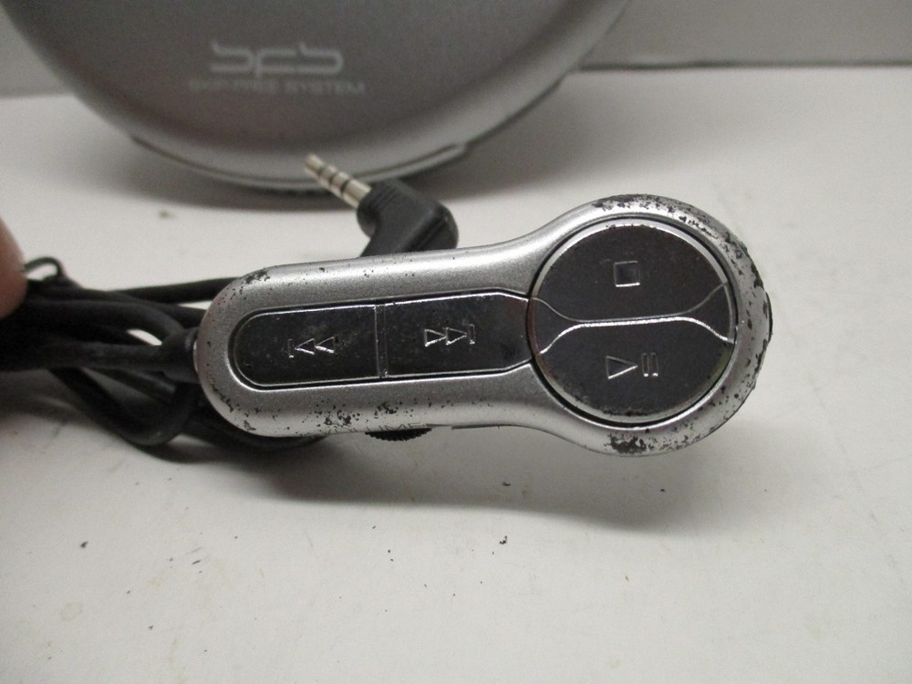 Vintage Coby Portable CD Player DBBS CX-CD355 Working With Controller