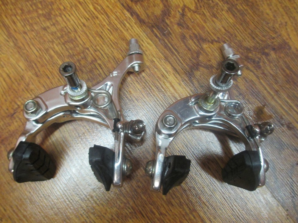ALKONGA CALIPER SET SILVER