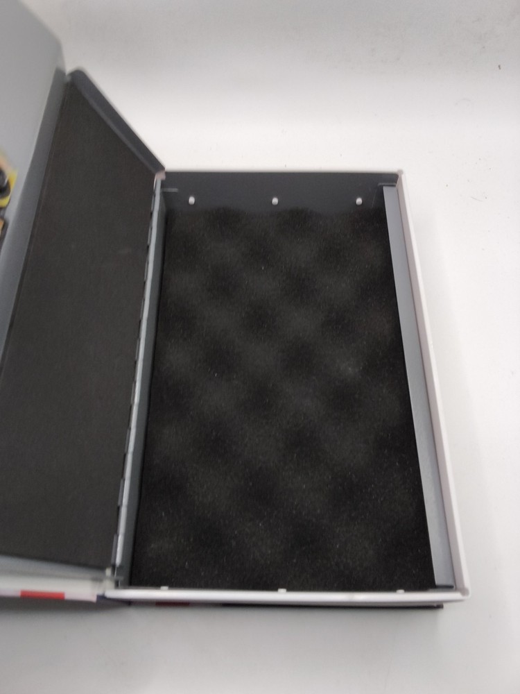 Star and Bar Gun Safe Book