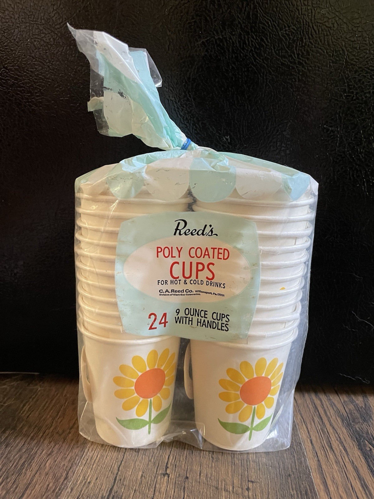 24 Vintage PAPER CUPS Hot Cold Drinks 9oz WITH HANDLES Poly Coated REED'S Flower