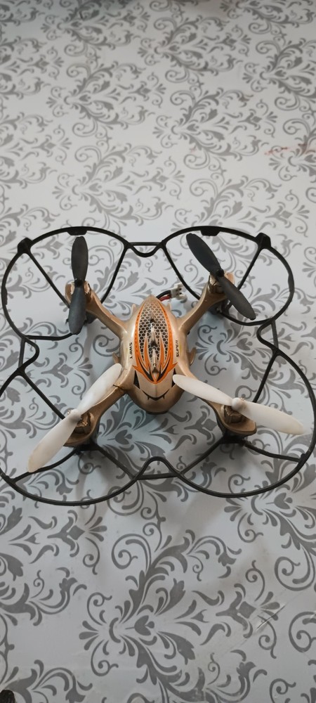 Swift Super Quadcopter Drone ... please read description