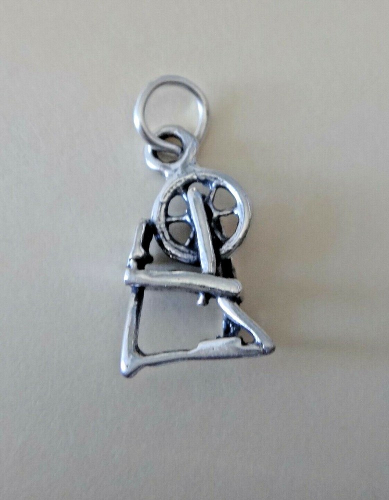 Sterling Silver 3D 16x12mm Small Spinning Wheel Charm