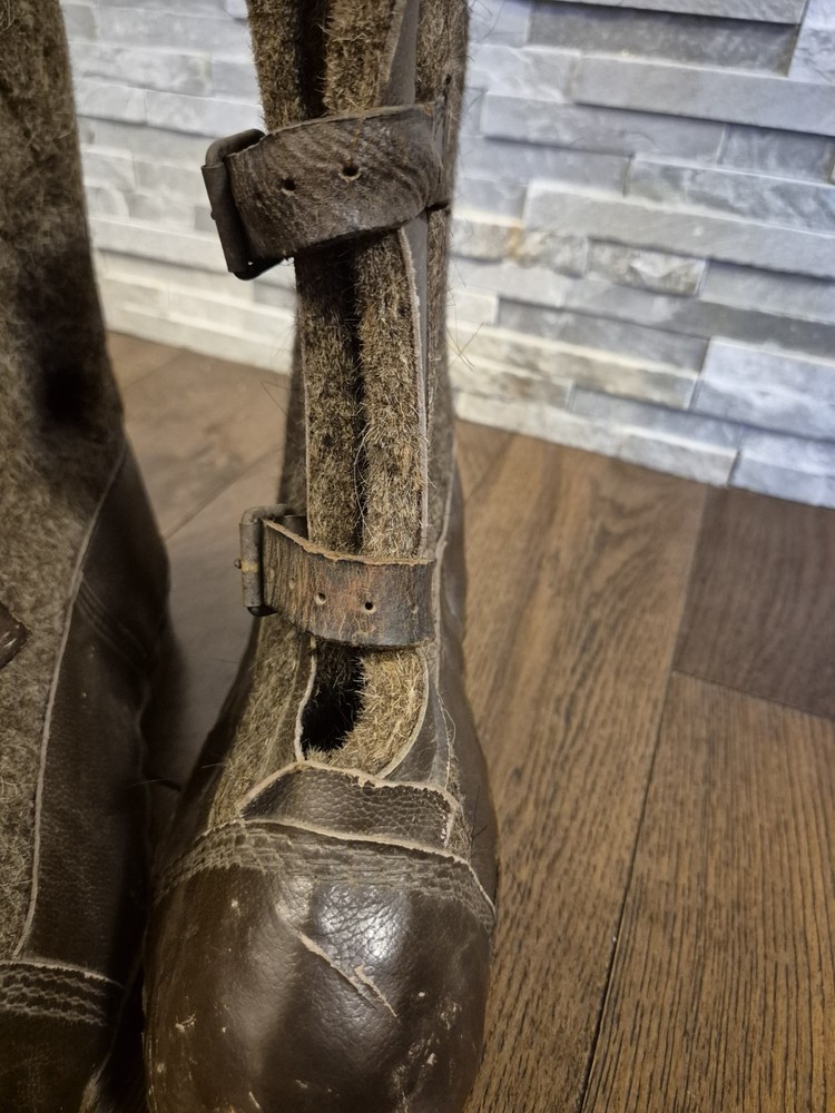 WW2 German Army Winter Sentry Boots, both maker label 1943 made, nice