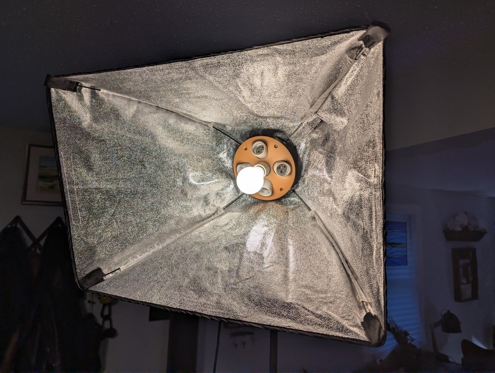 LS Photo Studio Pro C5 (5) Socket Light Holder and Soft box Bundle