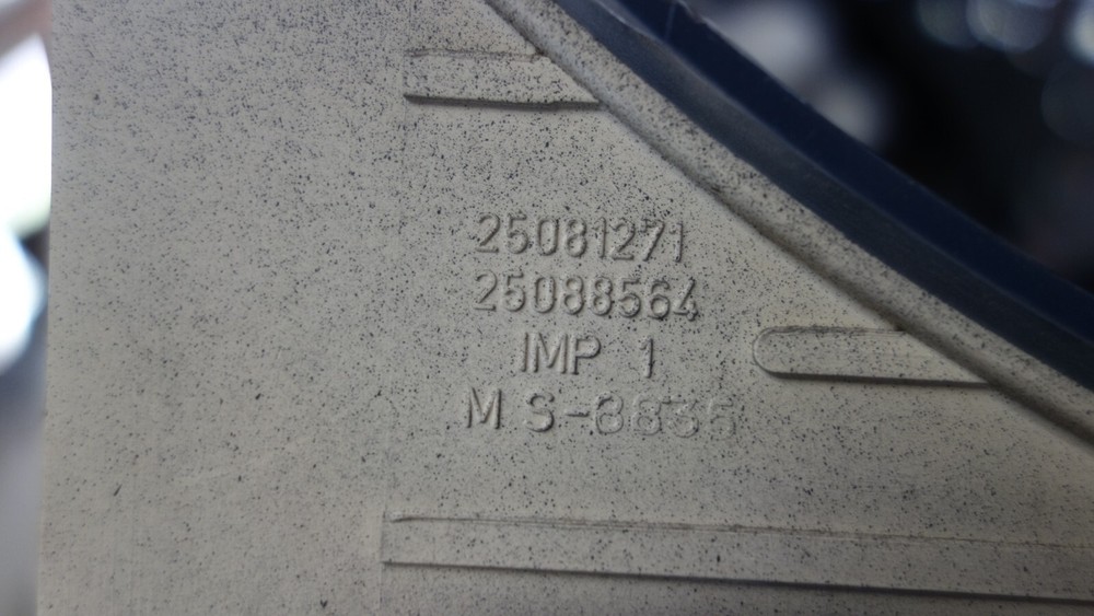GMC SPEEDOMETER INSTRUMENT CLUSTER 25081270