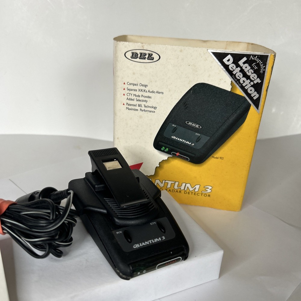 BEL QUANTUM 3 Band Radar Detector Model 922 Complete With Box! Tested