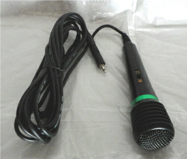MICROPHONE WIRED-NEW PROFESSIONAL HIGH GRADE DYNAMIC LOW NOISE