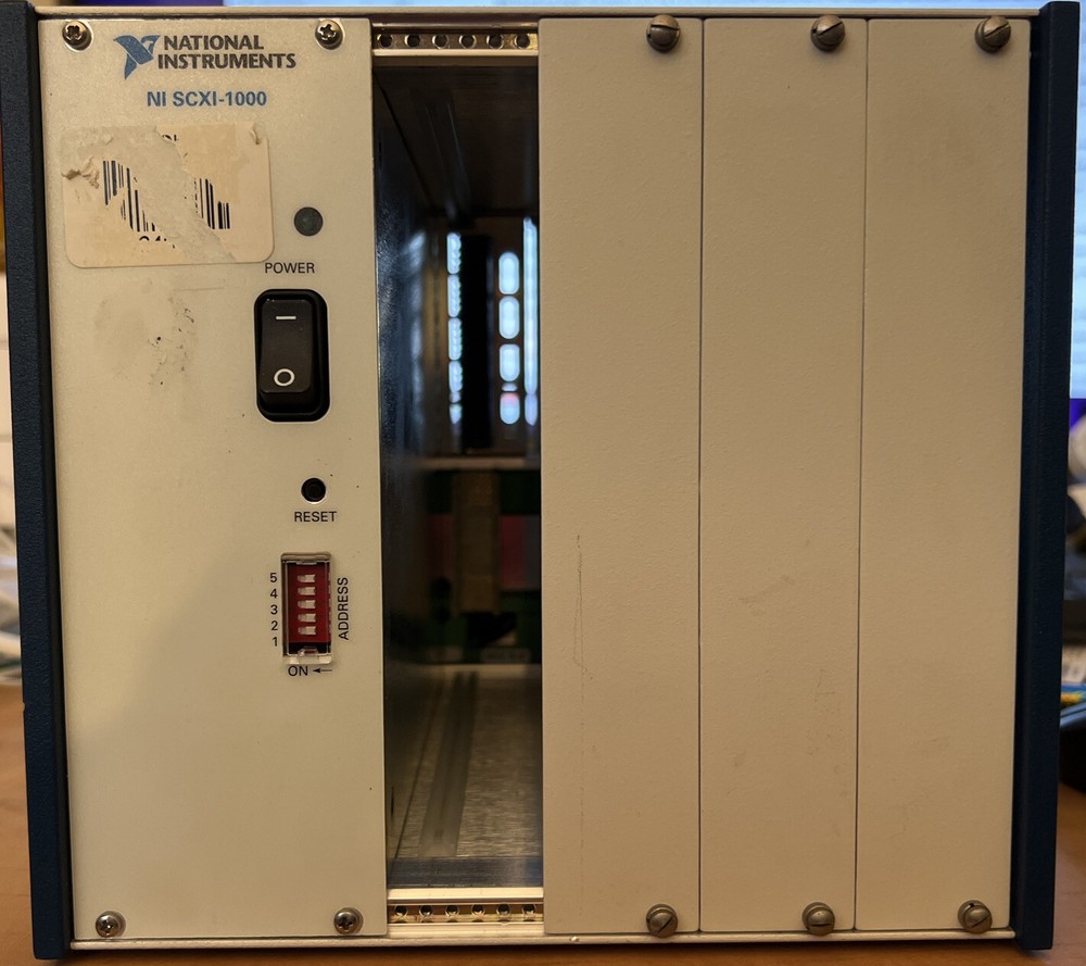 National Instruments SCXI-1000 Mainframe.
