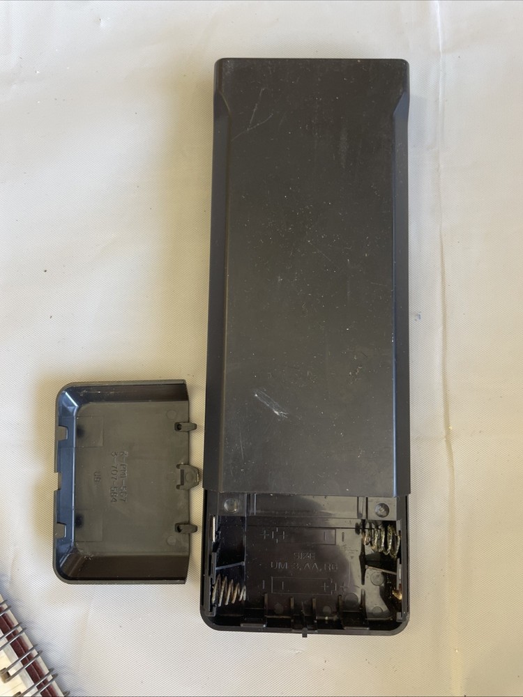 Sony 5 Disk Auto Loading System CD Player. CDP-C625. High Density. Remote