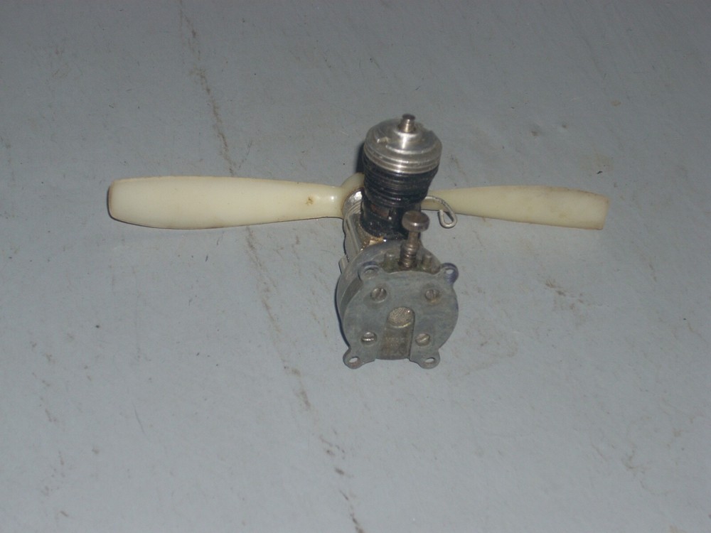 COX AIRPLANE MOTOR