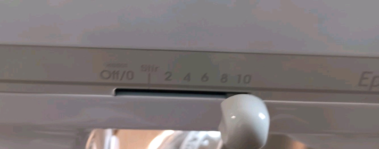 Used KitchenAid RKT2651XWW White Epicurean 6 QT 10 Speed Mixer Bowl Shields