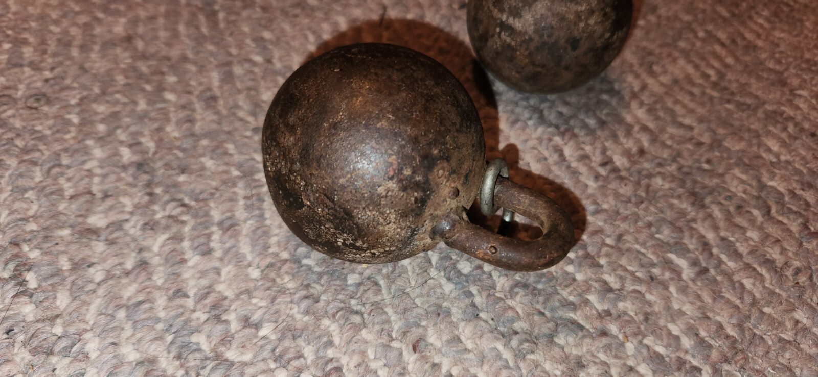 2 Vintage 2.5 Pound Cannon Balls ?Civil War? Era Unknown Collectible Decoration