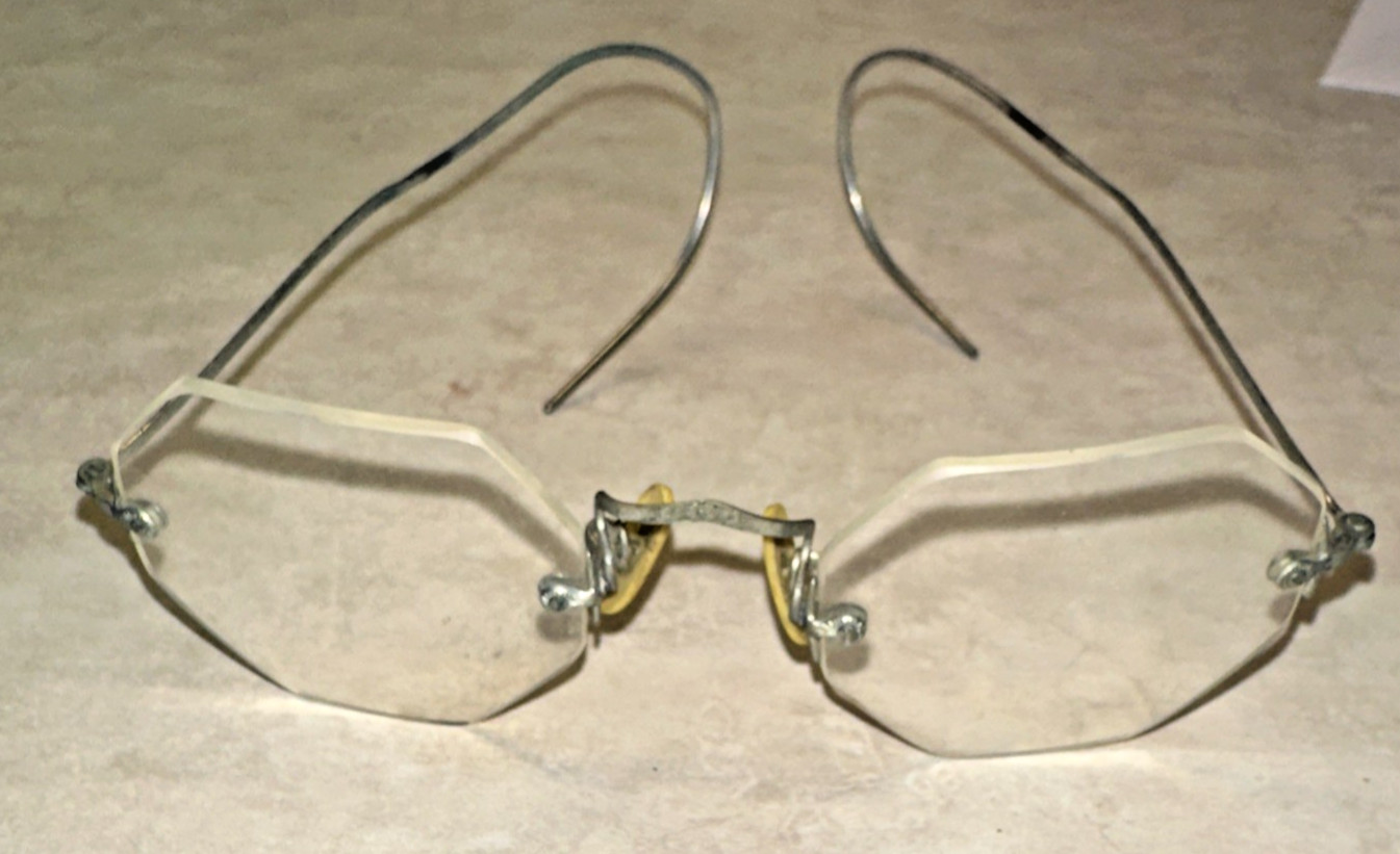 antique octagonal rimless eyeglasses silver tone basket weave metal case