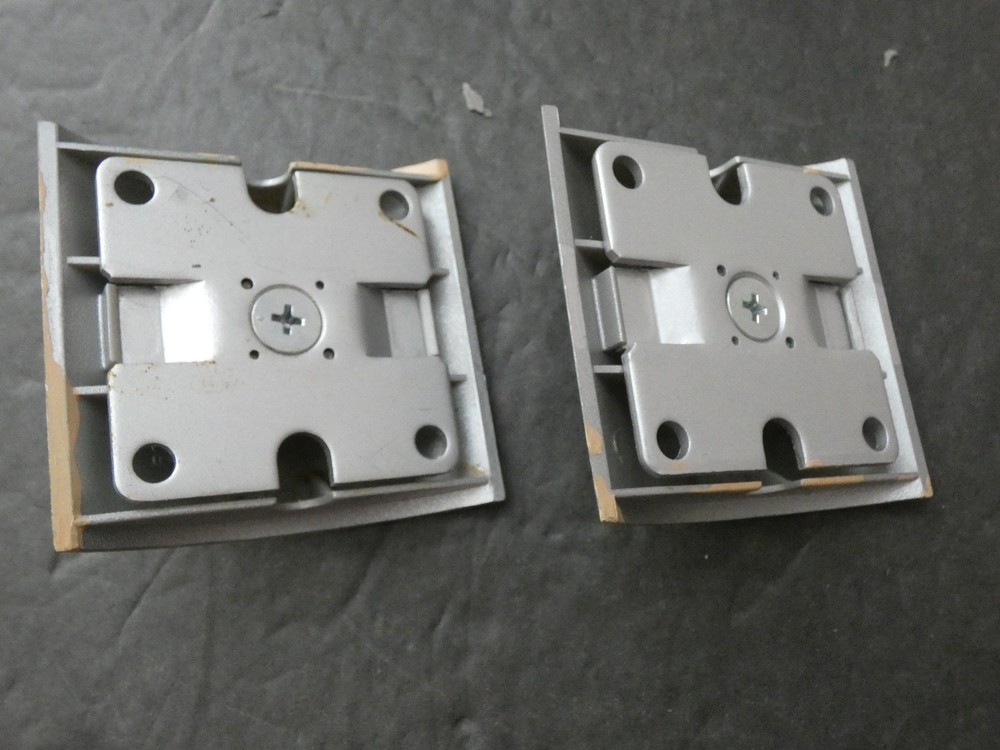 BOSE CUBE SPEAKER MOUNT PAIR