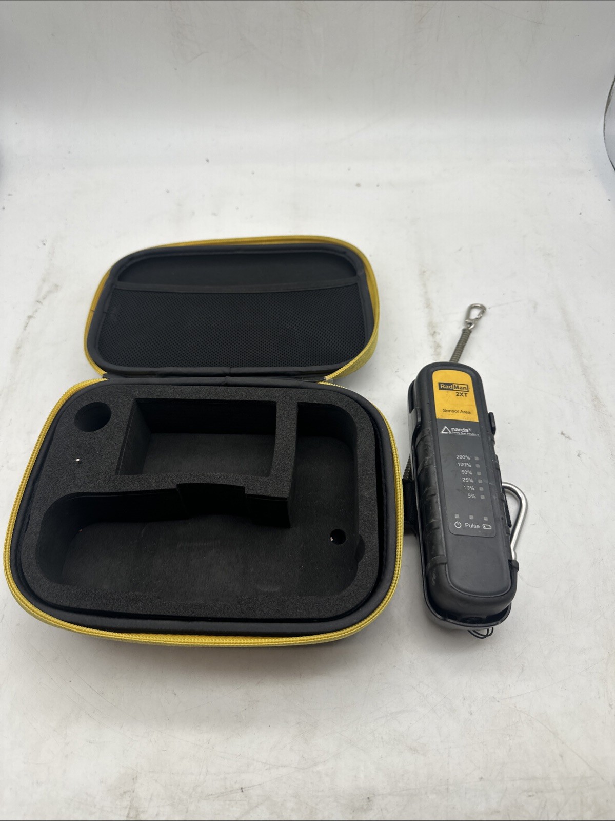 Narda Radman 2XT, Personal Radiation Monitor.