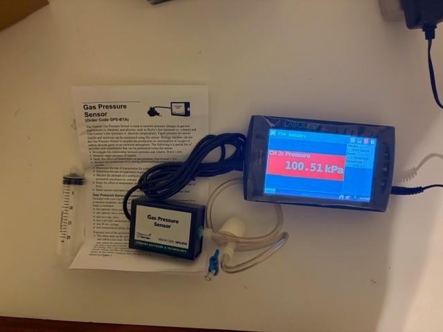 Vernier LabQuest 2 + CO2 Gas Sensor (CO2-BTA) Bundle – Tested