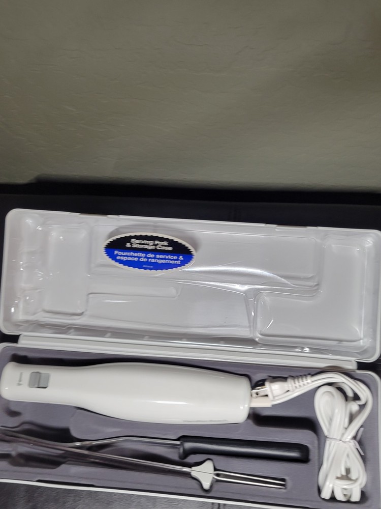 Hamilton Beach Electric Knife with Case - White