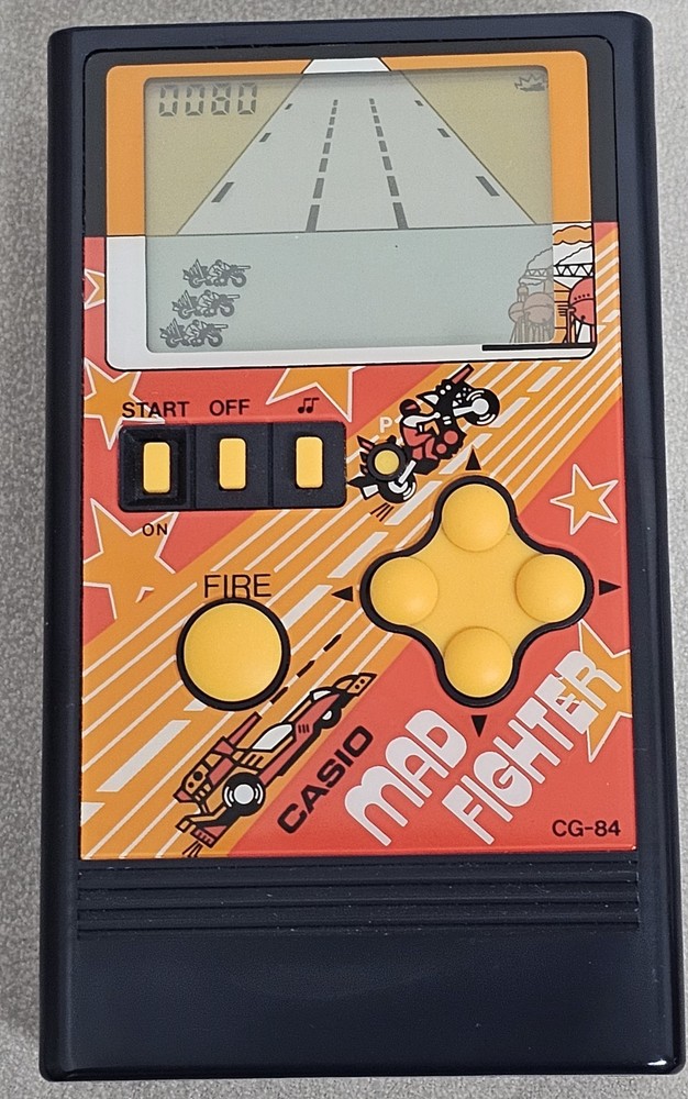Casio Electronic Game Mad Fighter CG-84 Mint