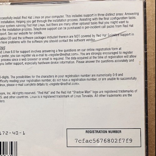 Red Hat Linux 6.0 OS for Intel PCs (2-CD, 1999) w Reg Code & Official User Guide