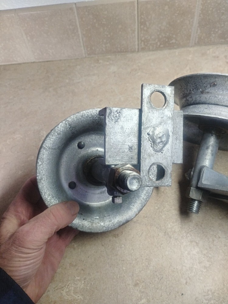 Sliding Gate Rollers, 5 5/8" Pipe Track Wheels for Chain Link Double U-2 Pack