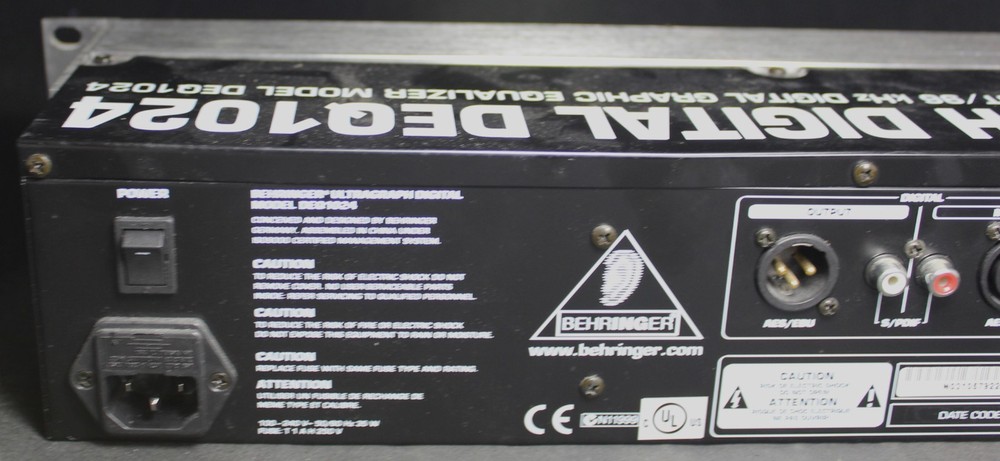Behringer DEQ1024 Ultragraph 31-Band Digital Equalizer EQ