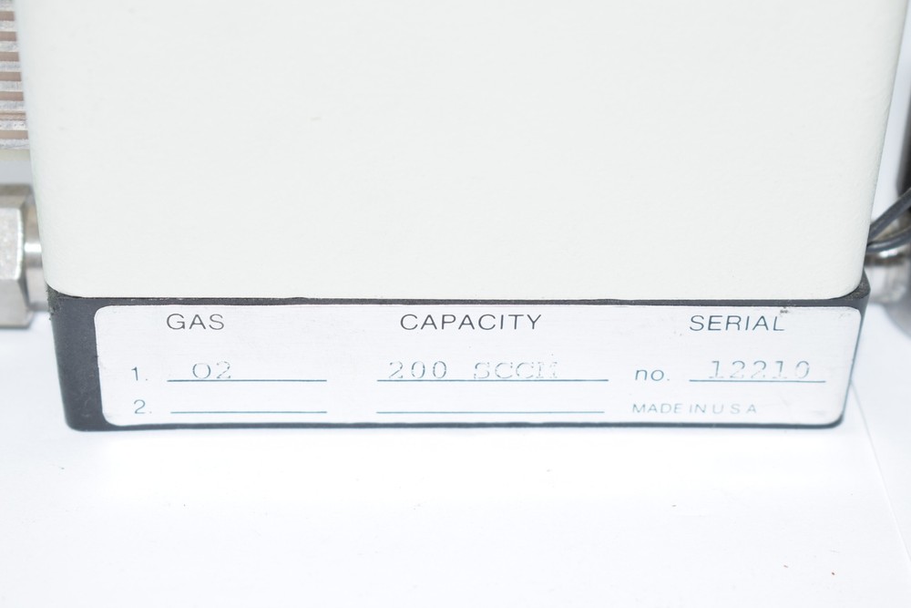 Precision Flow Devices Mass Flow Controller 02 Gas 200 SCCM Cap.