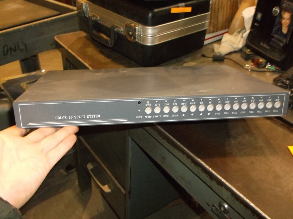 REAL TIME VM-16RT VM00020170116060 COLOR 16 SPLIT SYSTEM (D7)