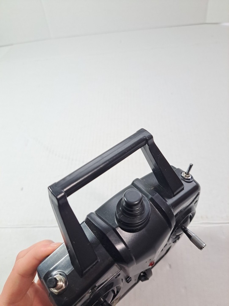 2.4 GHZ Digital Radio Control System